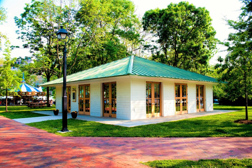 A photo taken outside of the Franklin Square Pavilion.