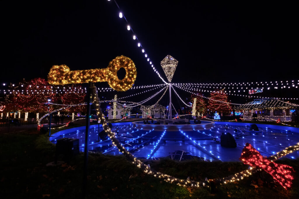 Photo of Franklin Square illuminated with over 150,000 lights for the Electrical Spectacle Light Show presented by PECO.